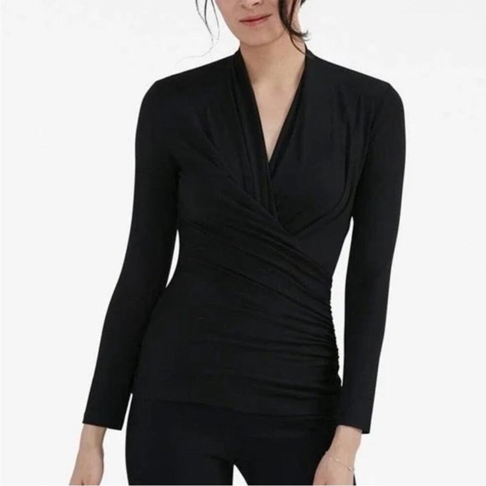 M.M.LaFleur Fey Top is a black ruched blouse sz L